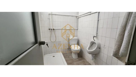 Armazém para Venda em Cidade da Maia