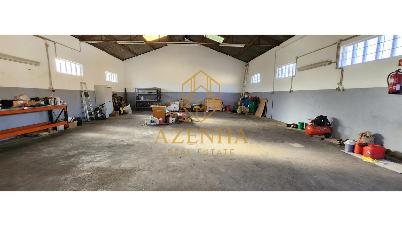 Armazém para Venda em Cidade da Maia Foto 10