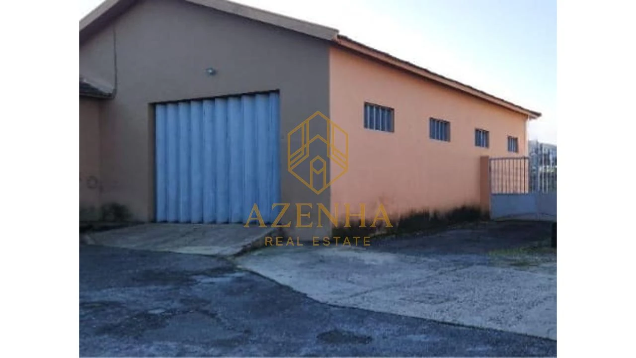 Armazém para Venda em Cidade da Maia Foto 2