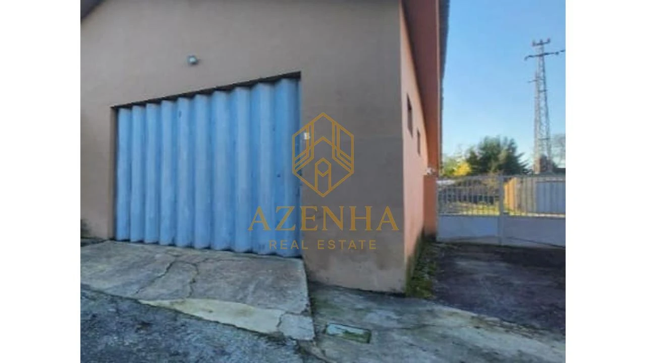 Armazém para Venda em Cidade da Maia Foto 17