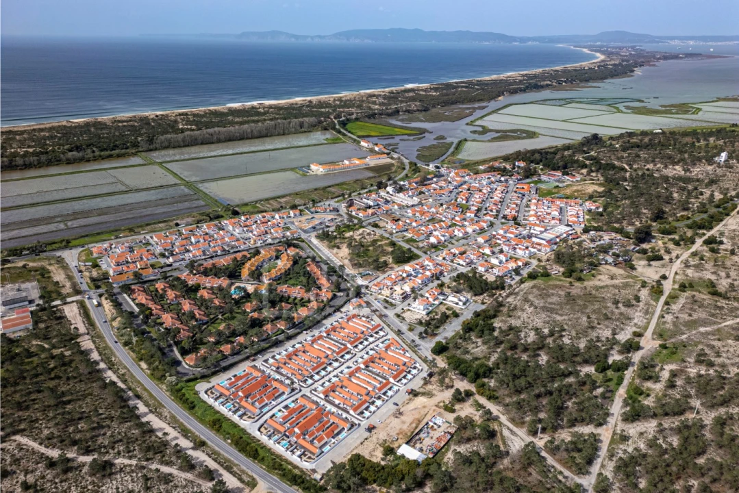 Moradia T3 para Venda em Santa Maria do Castelo e Santiago e Santa Susana Foto 25