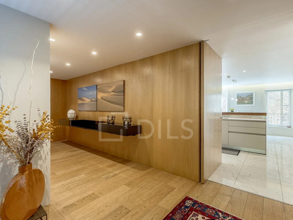 Apartamento T6 para Venda em Santo António Foto 9