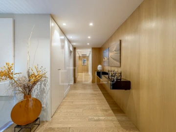 Apartamento T6 para Venda em Santo António