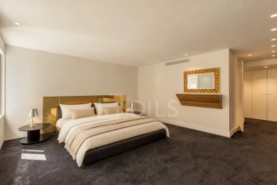 Apartamento T6 para Venda em Santo António