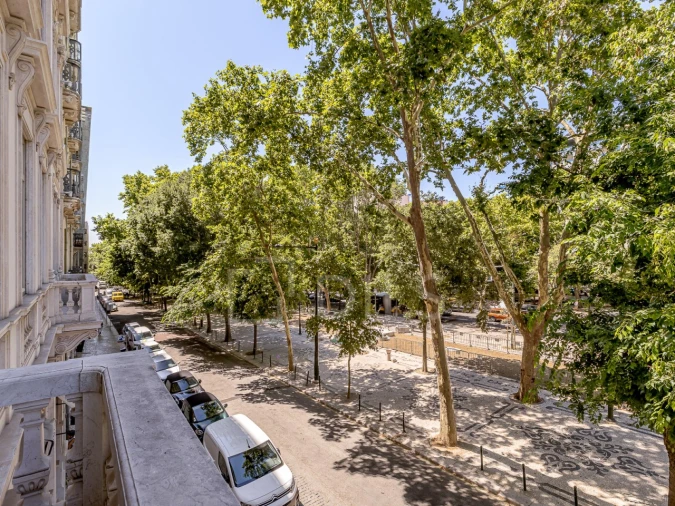Apartamento T6 para Venda em Santo António Foto 5