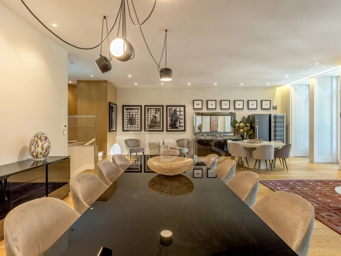Apartamento T6 para Venda em Santo António Foto 24
