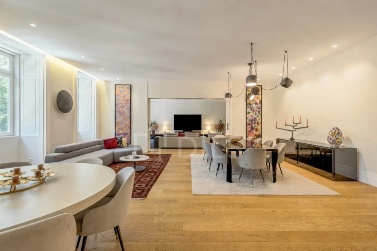 Apartamento T6 para Venda em Santo António Foto 47