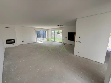 Moradia T3 para Venda em Souto da Carpalhosa e Ortigosa