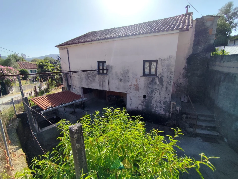 Moradia T3 para Venda em Vilela, São Cosme e São Damião e Sá Foto 4