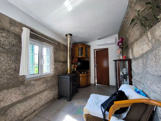 Moradia T3 para Venda em Couto Foto 4