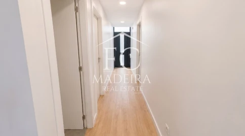Moradia T3 para Venda em Funchal (Santa Luzia)