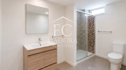 Moradia T3 para Venda em Funchal (Santa Luzia)