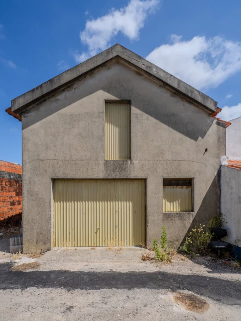 Armazém para Venda em Maceira