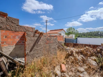 Armazém para Venda em Maceira