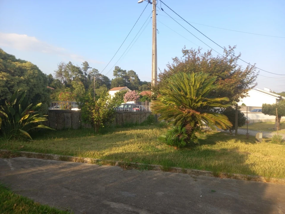 Moradia T4 para Venda em Mazedo e Cortes Foto 2