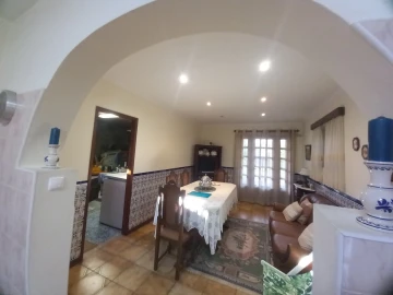 Moradia T4 para Venda em Mazedo e Cortes