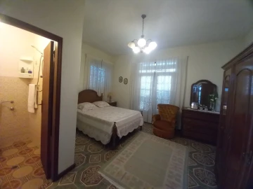 Moradia T4 para Venda em Mazedo e Cortes
