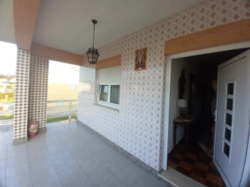Moradia T4 para Venda em Mazedo e Cortes