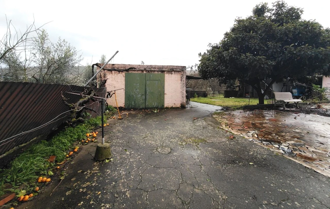 Moradia T5 para Venda em Pussos São Pedro Foto 48