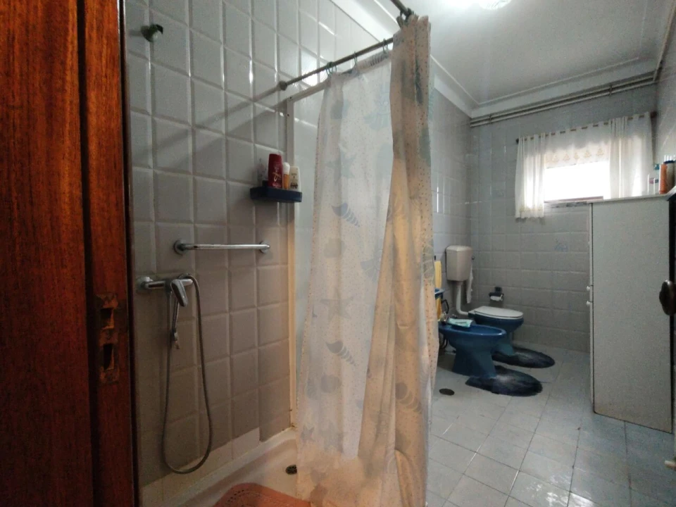 Moradia T5 para Venda em Pussos São Pedro Foto 15