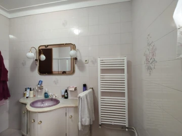 Moradia T5 para Venda em Pussos São Pedro
