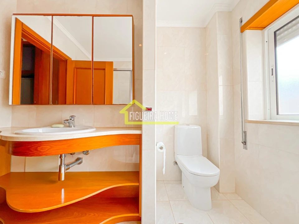 Apartamento T4 para Venda em Tavarede Foto 20