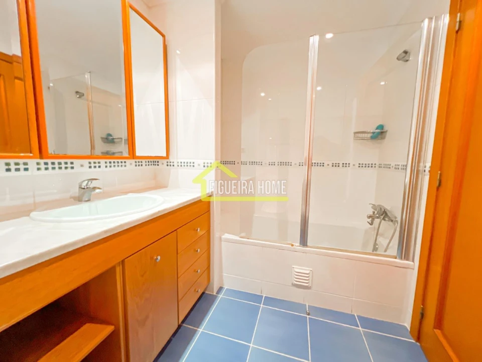 Apartamento T4 para Venda em Tavarede Foto 22