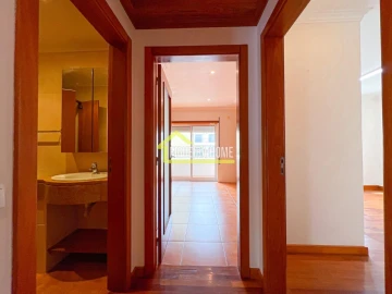 Apartamento T4 para Venda em Tavarede