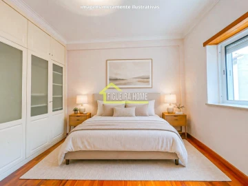 Apartamento T4 para Venda em Tavarede