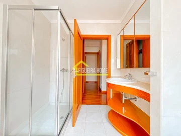 Apartamento T4 para Venda em Tavarede