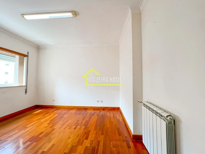 Apartamento T4 para Venda em Tavarede Foto 15