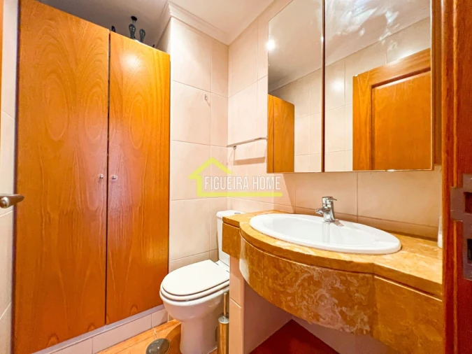 Apartamento T4 para Venda em Tavarede Foto 17