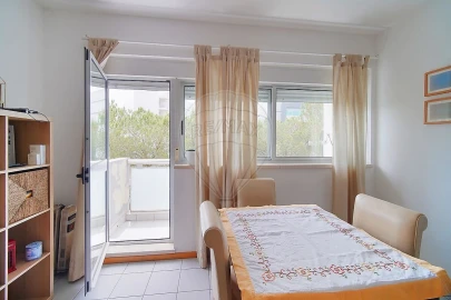 Apartamento T3 para Venda em Oeiras e São Julião da Barra, Paço de Arcos e Caxias