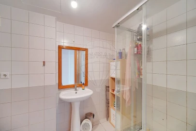 Apartamento T3 para Venda em Oeiras e São Julião da Barra, Paço de Arcos e Caxias