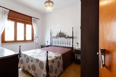 Apartamento T2 para Venda em Castanheira do Ribatejo e Cachoeiras