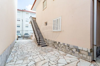 Apartamento T2 para Venda em Castanheira do Ribatejo e Cachoeiras