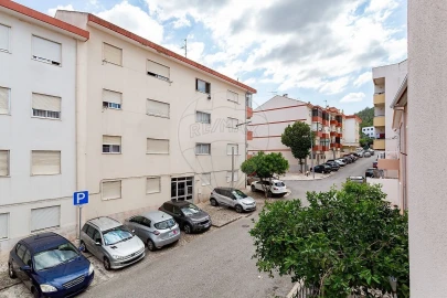 Apartamento T2 para Venda em Castanheira do Ribatejo e Cachoeiras