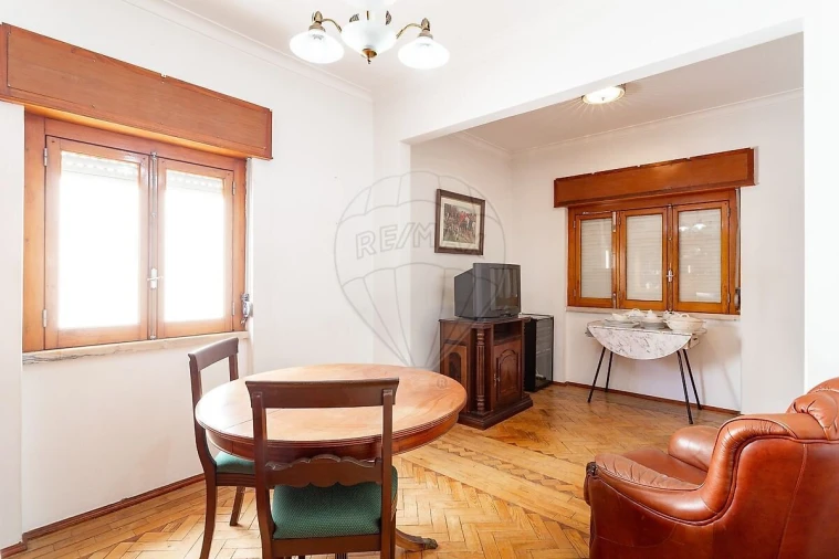 Apartamento T2 para Venda em Castanheira do Ribatejo e Cachoeiras Foto 5