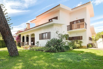 Moradia T5 para Venda em Costa da Caparica