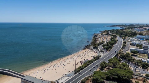 Apartamento T2 para Venda em Oeiras e São Julião da Barra, Paço de Arcos e Caxias
