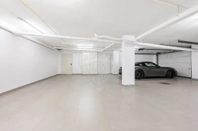 Apartamento T2 para Venda em Oeiras e São Julião da Barra, Paço de Arcos e Caxias