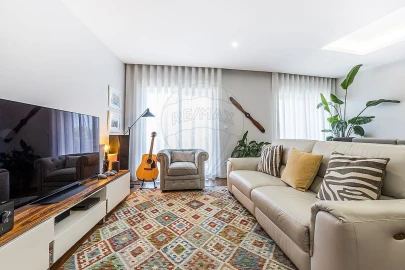 Apartamento T2 para Venda em Oeiras e São Julião da Barra, Paço de Arcos e Caxias