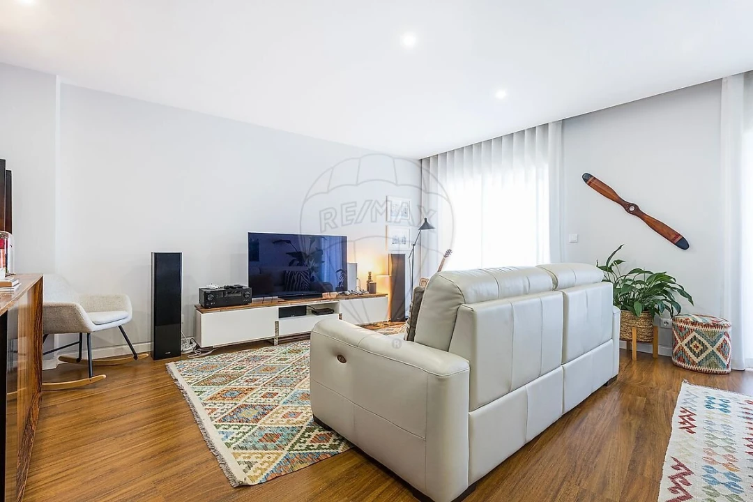 Apartamento T2 para Venda em Oeiras e São Julião da Barra, Paço de Arcos e Caxias Foto 6