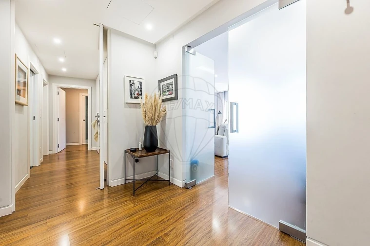 Apartamento T2 para Venda em Oeiras e São Julião da Barra, Paço de Arcos e Caxias Foto 11