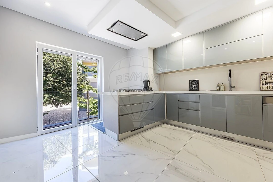 Apartamento T2 para Venda em Oeiras e São Julião da Barra, Paço de Arcos e Caxias Foto 20