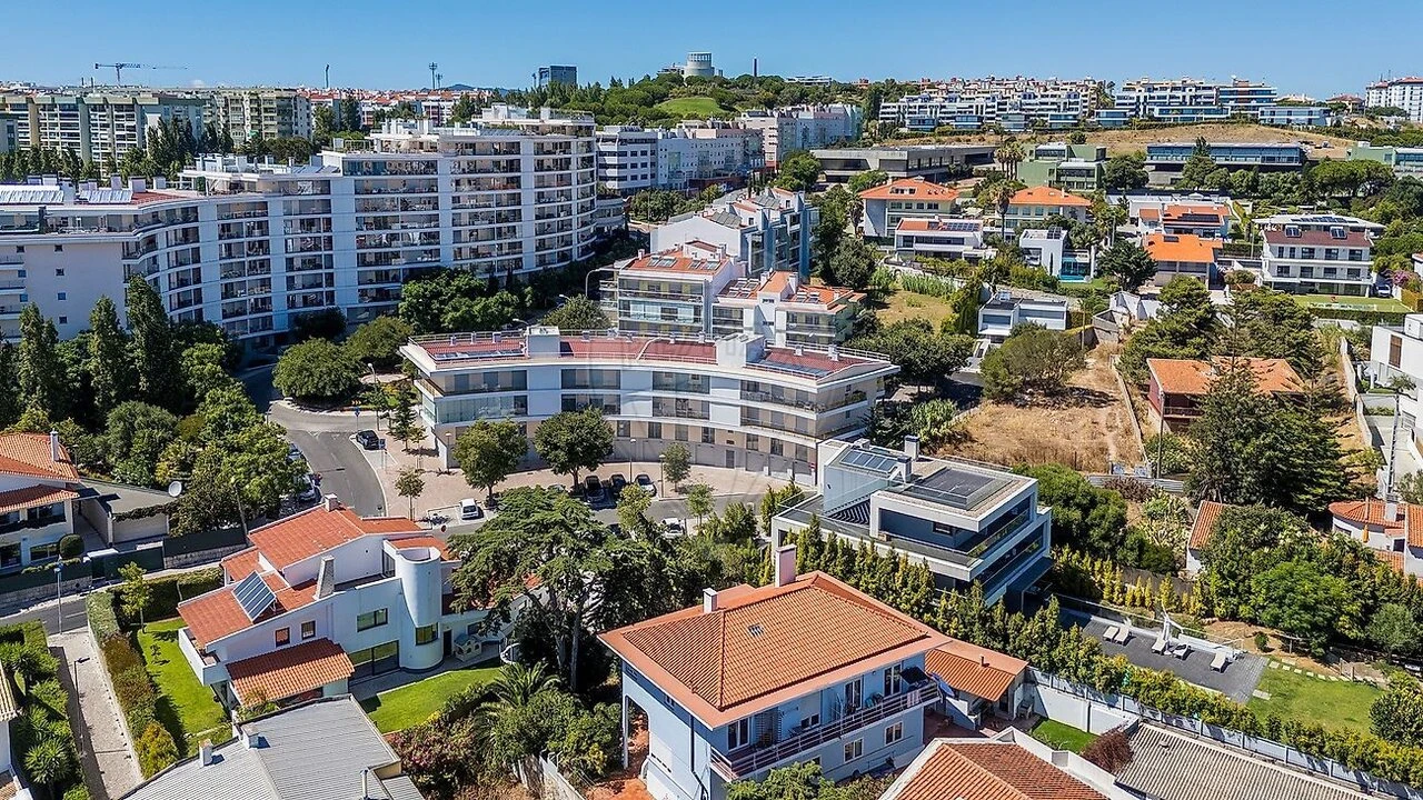 Apartamento T2 para Venda em Oeiras e São Julião da Barra, Paço de Arcos e Caxias Foto 48