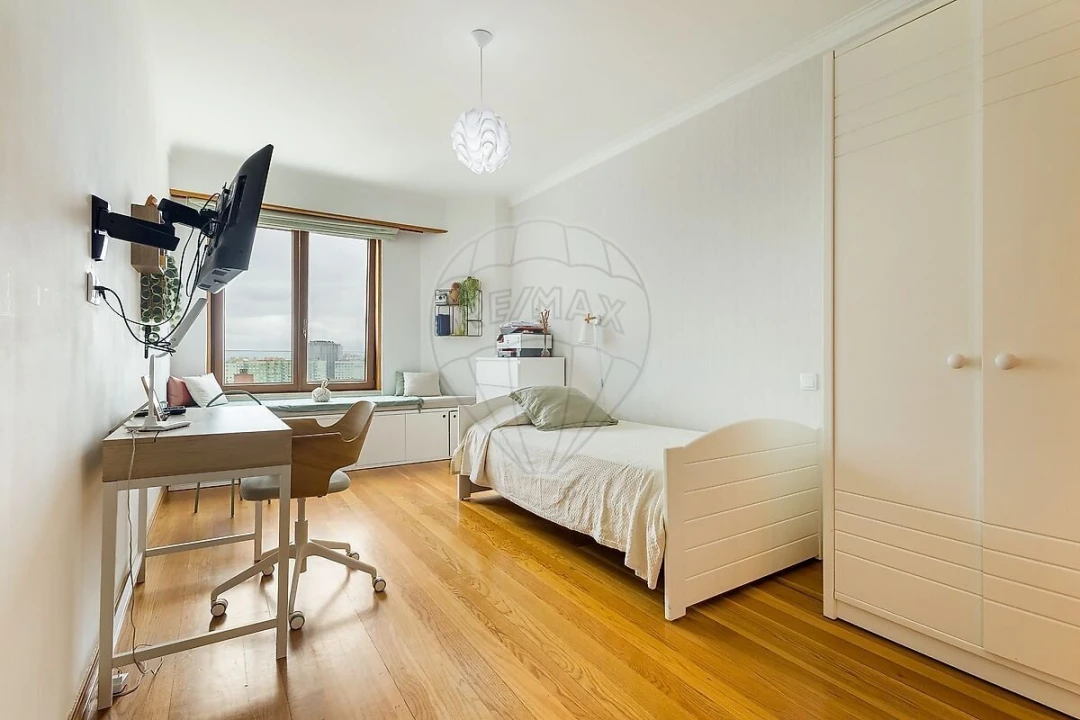 Apartamento T3 para Venda em Areeiro Foto 15
