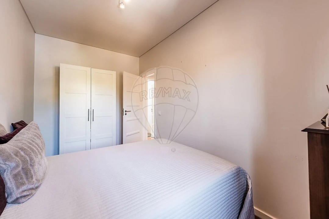 Apartamento T3 para Venda em Alvalade Foto 18