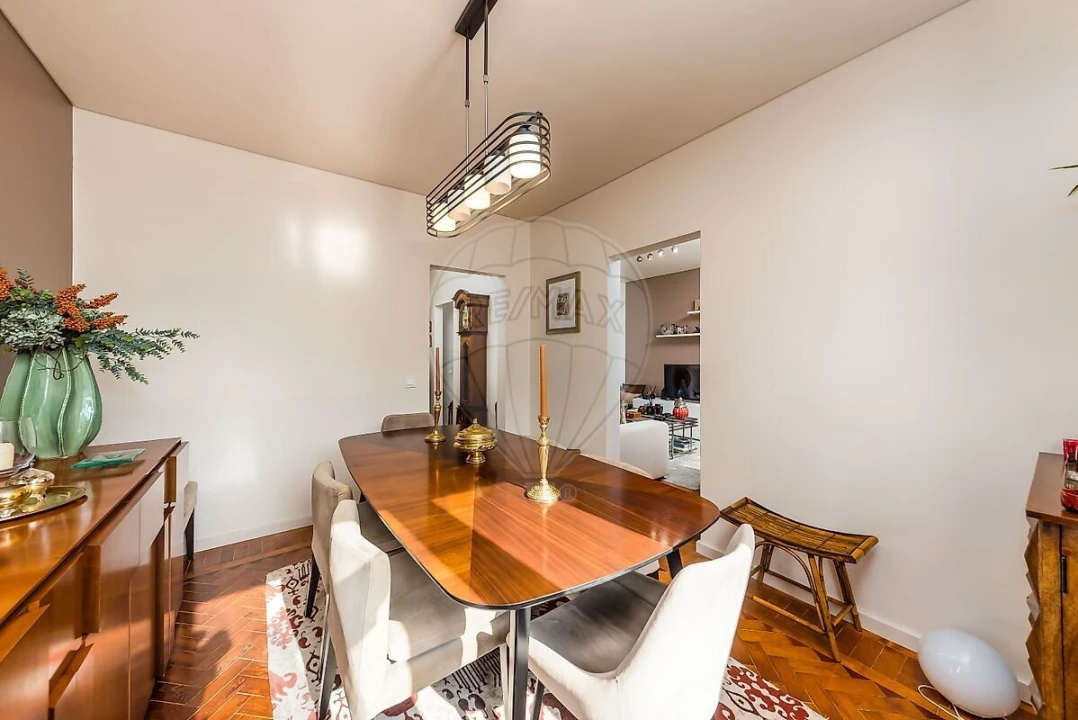Apartamento T3 para Venda em Alvalade Foto 6