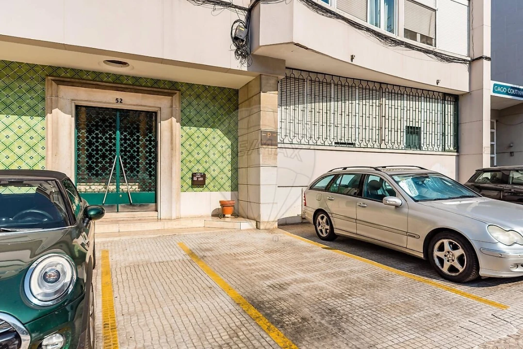 Apartamento T3 para Venda em Alvalade Foto 28